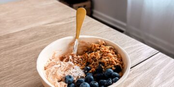 Kath Demolishes Real Food • Kath Eats